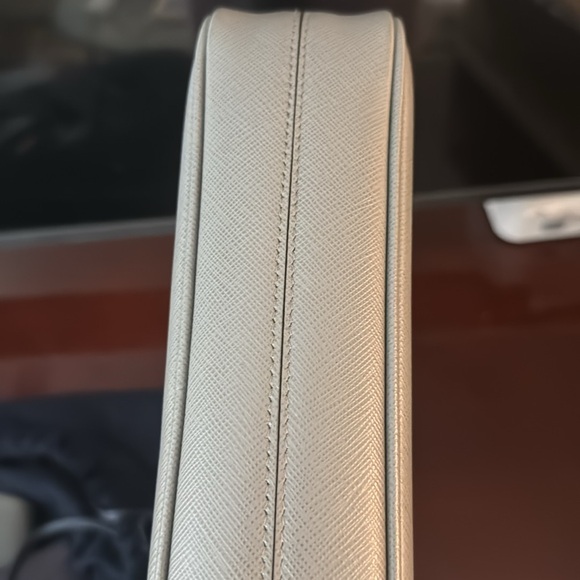 Prada Gray Women's Bag with Matching Wallet - Picture 12 of 17